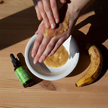 Handmaske mit Bitterstoffen